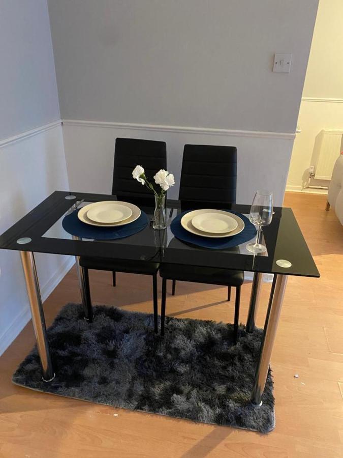 2 Bedroom Lovely Apartment In Woolwich London Luaran gambar